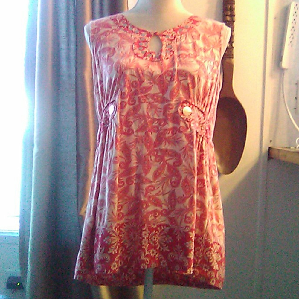 Size medium emerald tank blouses